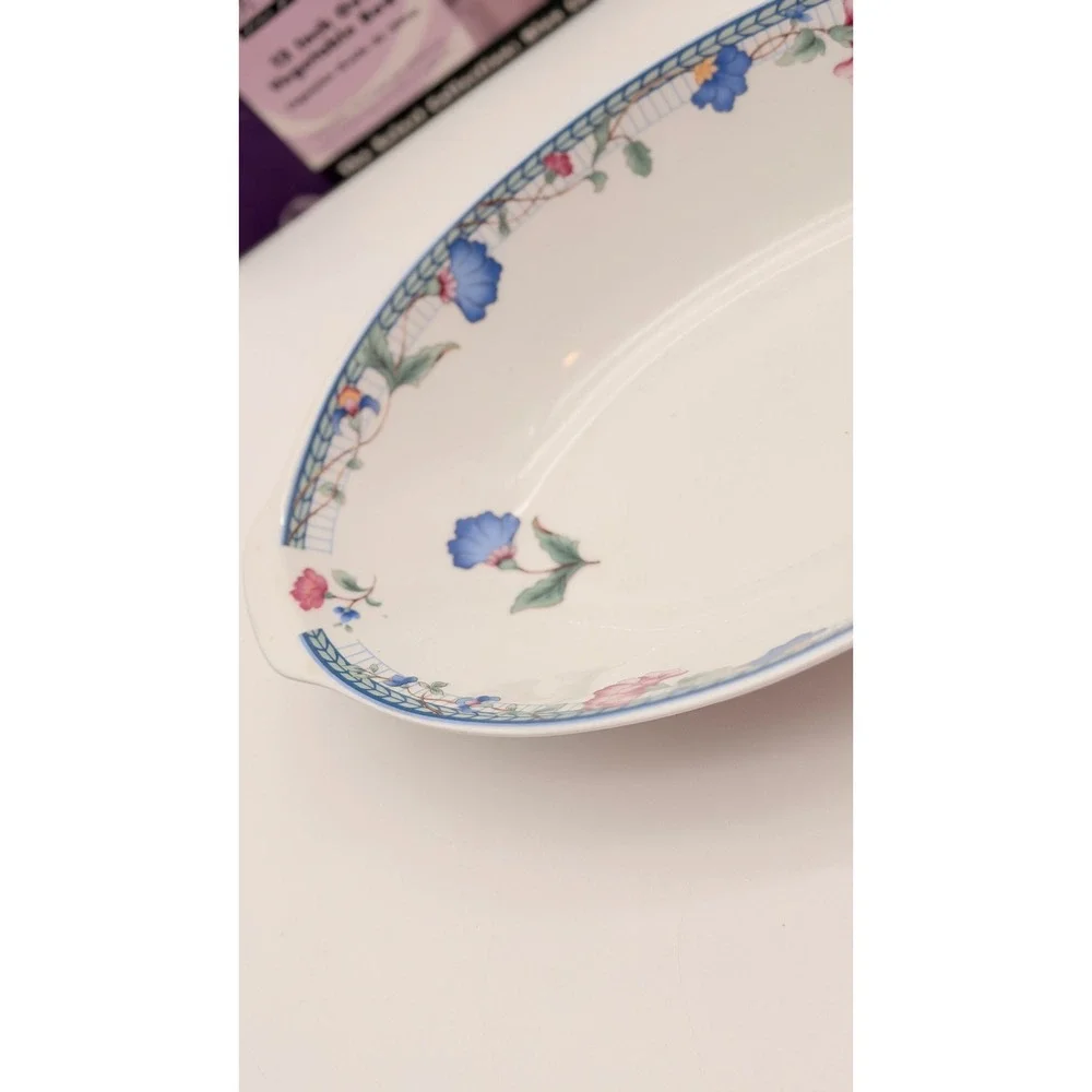 Oneida Blue Lattice 12 Inch Oval Vegetable Serving Bowl Fine Porcelain U130769